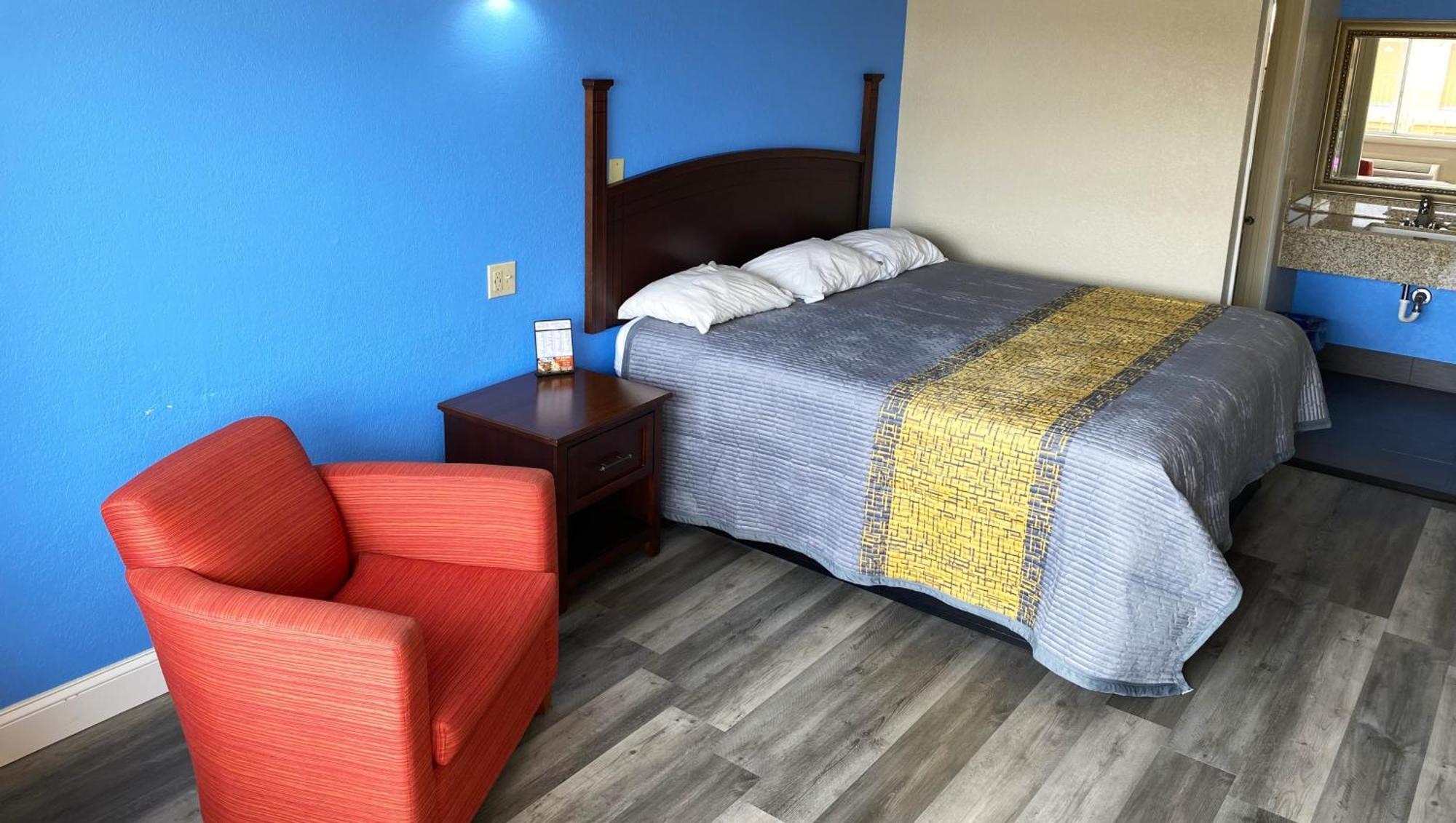 Express Inn Newport News Bagian luar foto